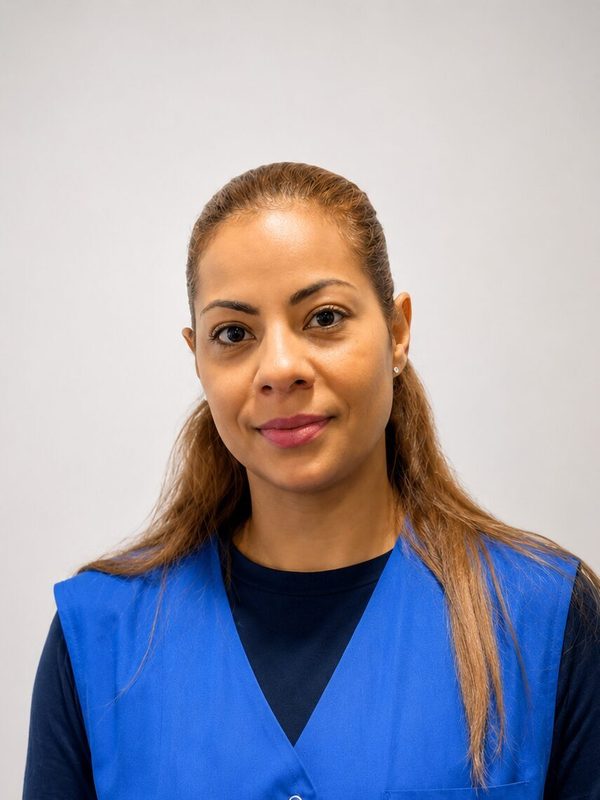 Antonia Santana, Büroreinigung