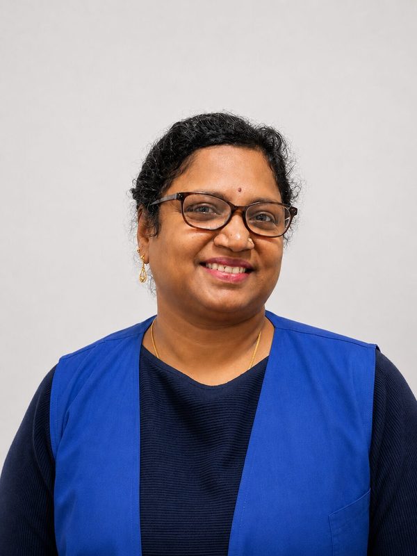 Shiyanthini Siva, Büroreinigung