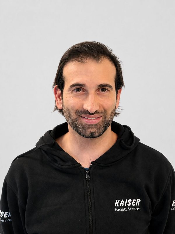 Vincenzo Badolato, Teamleiter Hauswartung, Reinigung, Gartenarbeit, Technischer Unterhalt